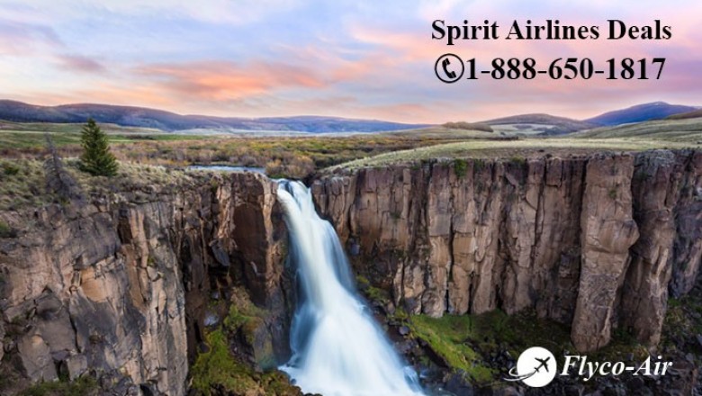Striking Waterfalls in Colorado Where you Enjoy Endless Outdoor Activities