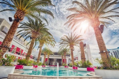 Luxury Hotels in California: 7 Staying Options for Your Car Trip