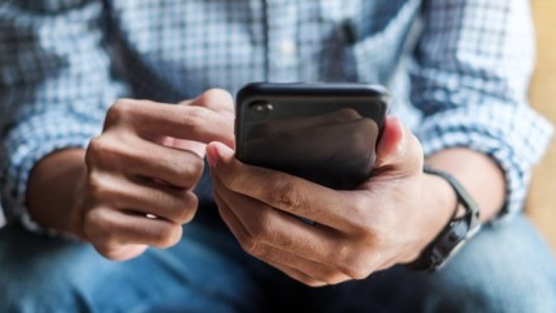 Message instantly to your near and dear ones by using the WhatsApp Clone