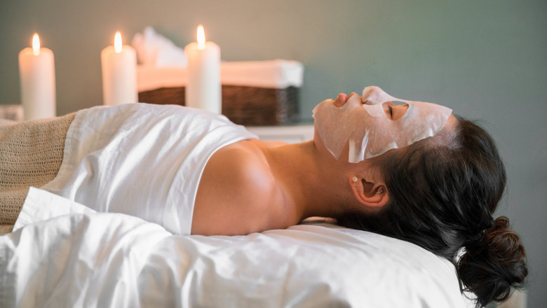Best facial for skin whitening in parlour