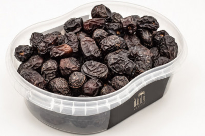 Buy Ajwa Dates Online | Ajwa Khajoor in Saudi Arabia - Warefah