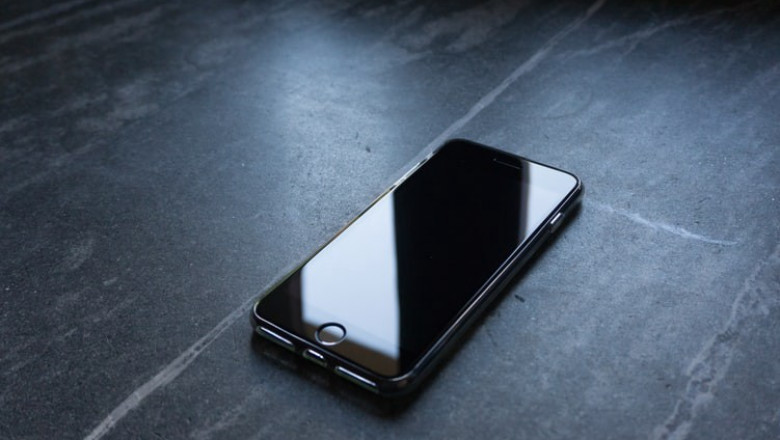The iPhone X Screen Repair Job That Won’t Burn a Hole in Your Pockets | by Rapid Repair | Feb, 2021 | Medium