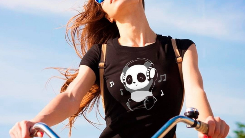 Different ways to style Black T-shirt for Women