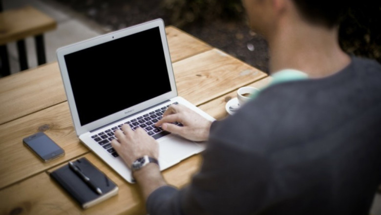 Project your business in different verticals with our app development solutions