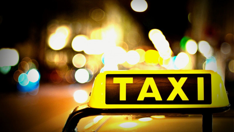 The benefits of online taxi booking system