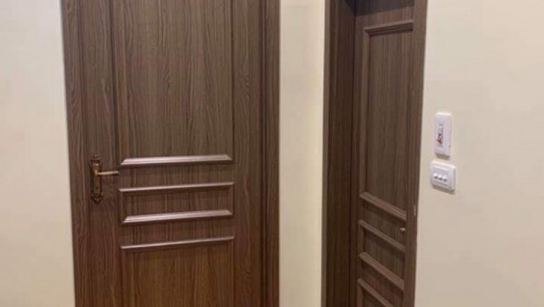 Mo rong cua truoc cua ban voi xung quanh cua truoc