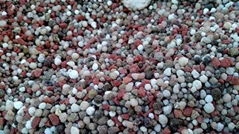 Fertilizer mixtures help plants grow while also nourishing the earth.