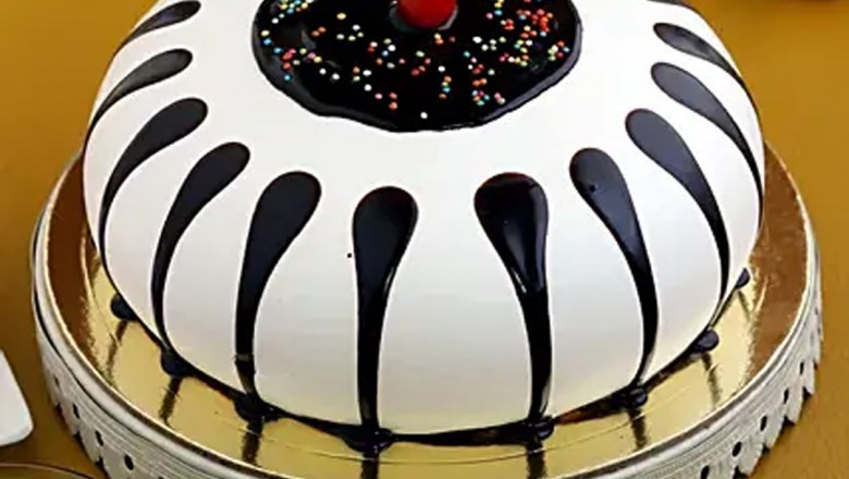 Buy Cricket Theme Cakes Online | Cricket Theme Cakes | Tfcakes