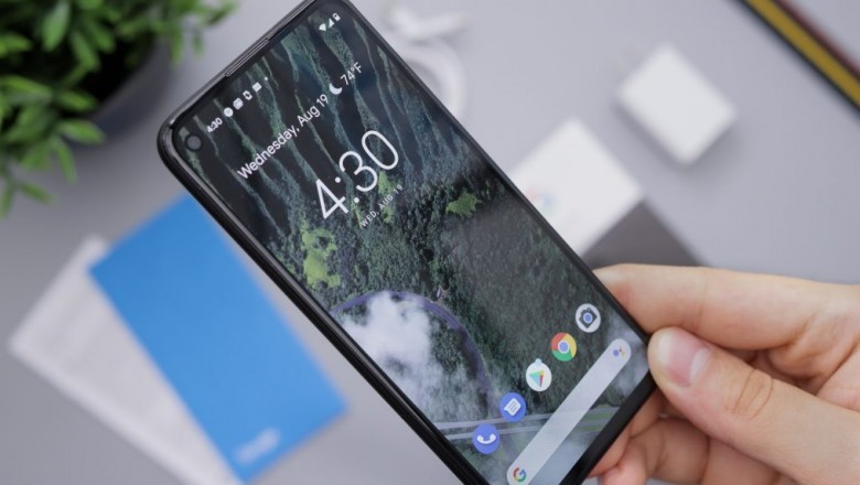 How smartphones boost the gig economy?
