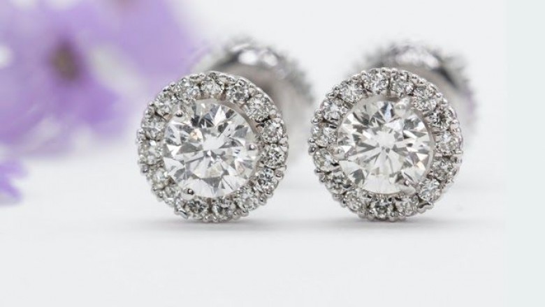 Why You Should Take Your Diamond Jewelry Business Online?