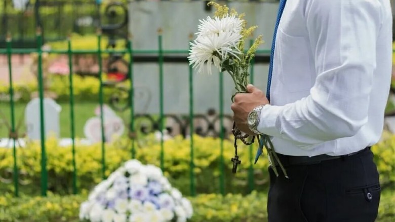 Explore and Compare the Different Types of Funeral Ceremonies