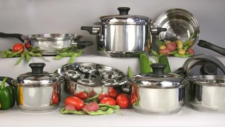7 Best Waterless Cookware in 2021 [Reviews & Buying Guide]