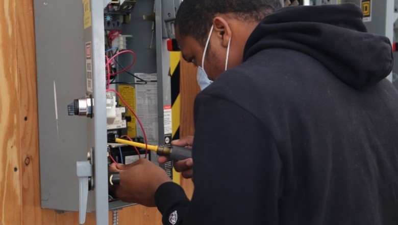 Best skilled trade programs: electrician or pipefitter?