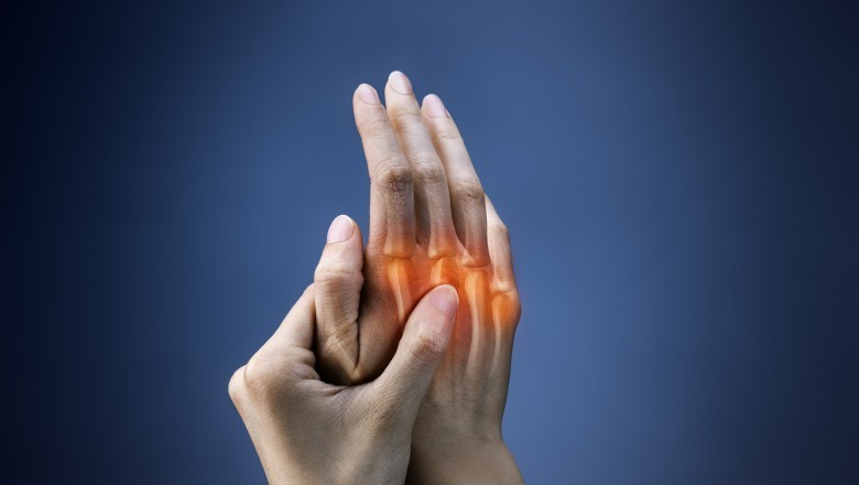 What are the Causes and Risk Factors of Rheumatoid Arthritis