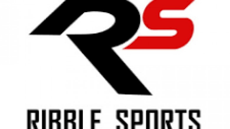 Is It Better to Wear Tight or Loose Clothing When Working Out?