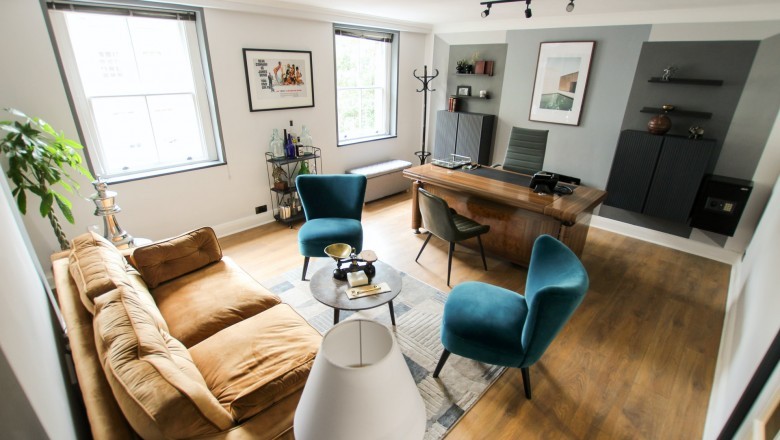 Use Home Office Wallpaper and Transform Your Office!