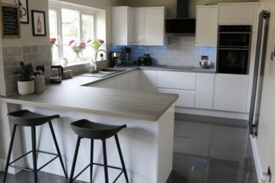 Replacement Kitchens Doors and Complete DIY Kitchens