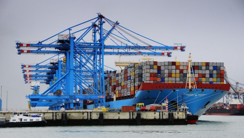 Top 4 things while considering Airfreight Vs. Ocean freight