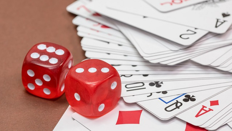Enjoy New Year and earn money by playing online Rummy