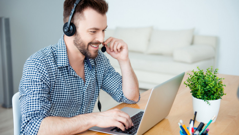 Call Center Evaluation Checklists You Need to Keep in Mind