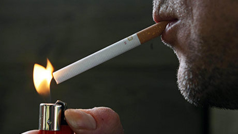 HAIR TRANSPLANT: SMOKING CIGARETTES BEFORE AND AFTER