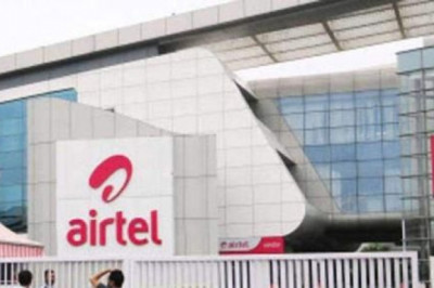 Airtel reports 3rd straight loss, hints at tariff hikes