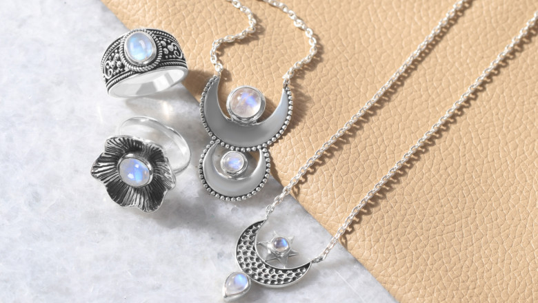Natural Gemstone jewelry with Moonstone in Sterling Silver