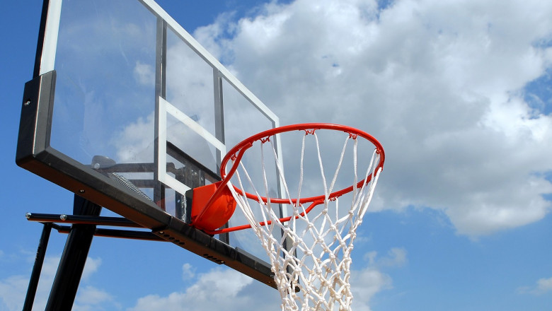 Do You want an Affordable Outdoor Basketball Hoop?