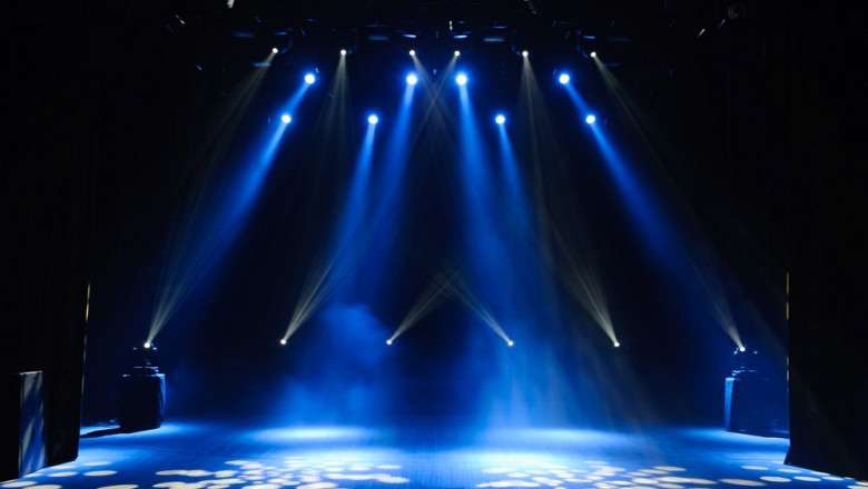 Why Sound and Light Hire Agencies are Essential for the Event?