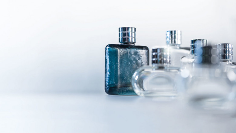 Cosmetic & Perfumery Glass Bottle Packaging Market - Global Outlook and Forecast 2021-2027