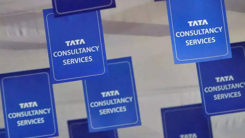 Hiring Alert! TCS Plans 35,000 Fresher's Hiring In Next 6 Months
