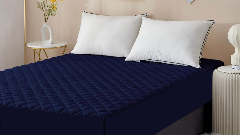DREAM CARE Quilted Waterproof Mattress Protector Navy Blue