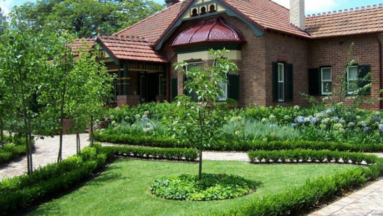 Essential Tips for Choosing Sydney Landscaper.