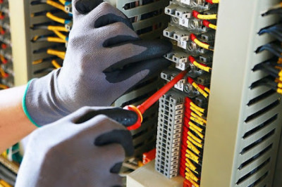 Red Electricians Oxnard