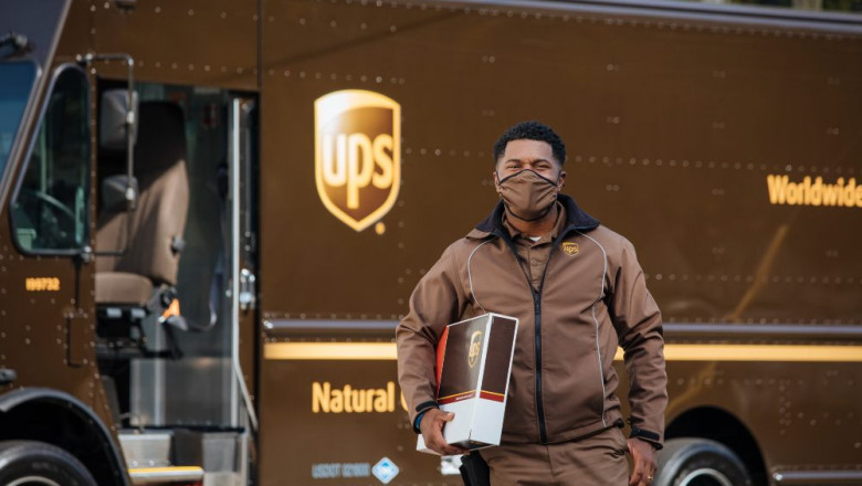 UPS hikes 2021 forecast on strong consumer demand