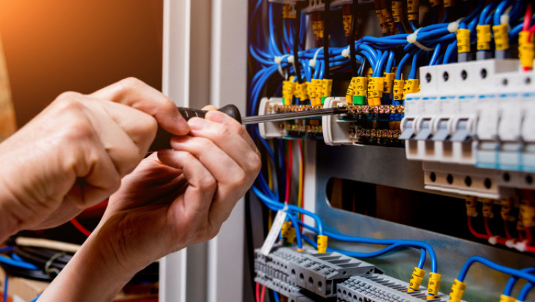 Local Trusted Electricians Huntington Beach