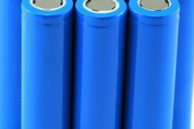 A Lithium Ion Battery or Li ion battery is a kind of rechargeable lithium battery