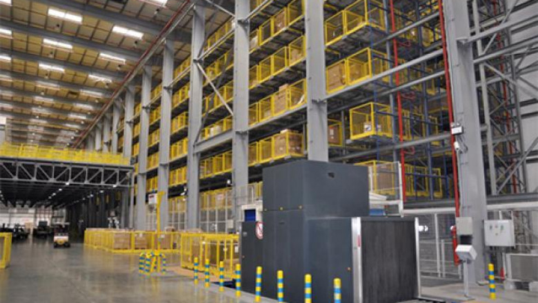 Cargo conveying components