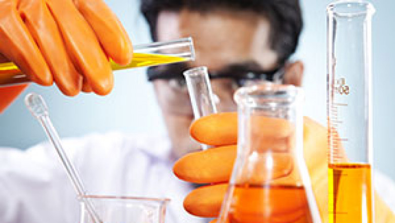Epoxy curing agents are used to crosslink epoxy resins to get the best performance characteristics.