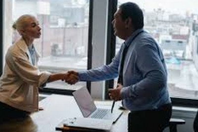 Admin Assistant Near Me