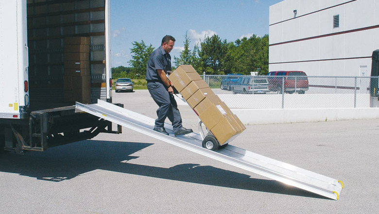 6 Ways to Encourage Ergonomics and Reduce Strain in Your Delivery Drivers