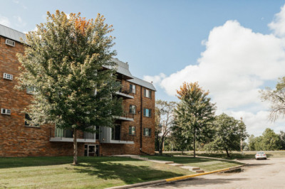 West St Paul Apartments