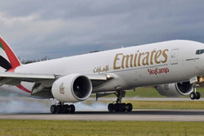 Emirates to invest $1 bn for 2 new B777Fs and to convert 4 B777-300ERs