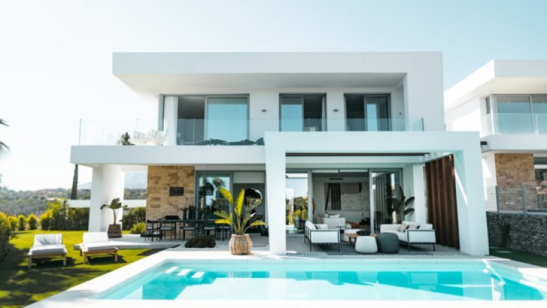 Custom Home Builders with a Complete Package