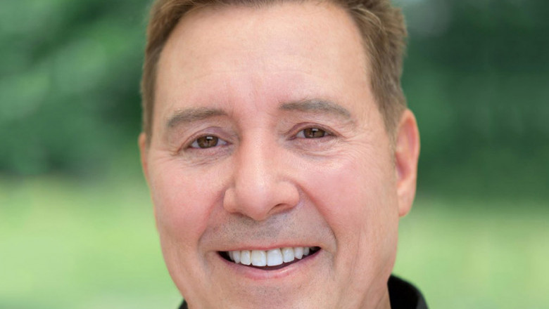 Invisalign in Lakeview - Dr. Henry Schuppert