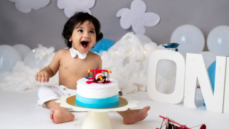 Cake Smash Photography tips by Little Dimples by Tisha, the best Cake Smash Photographer in Bangalore