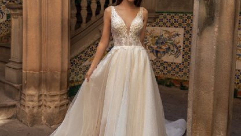 Shopping For Designer Wedding Dresses