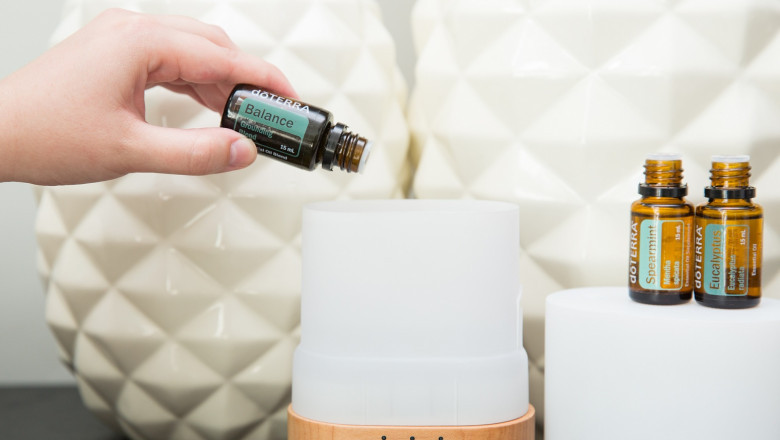 3 Reasons to Use Herbaceous Aromas in Your Wintery Essential Oil Practice