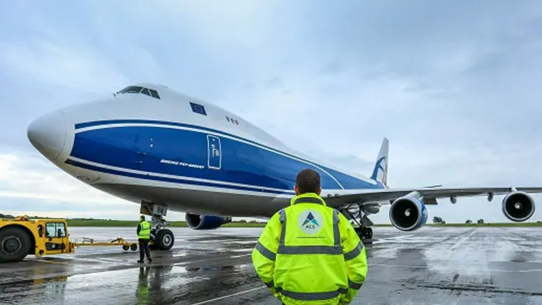 Air Charter Service record almost 1500 cargo in August to October