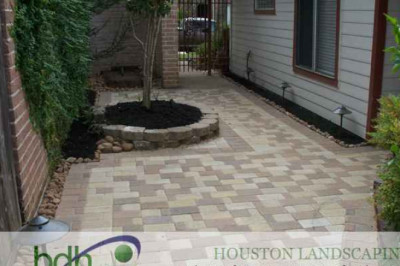 Best Tomball Landscaper | Affordable Backyard Landscaping